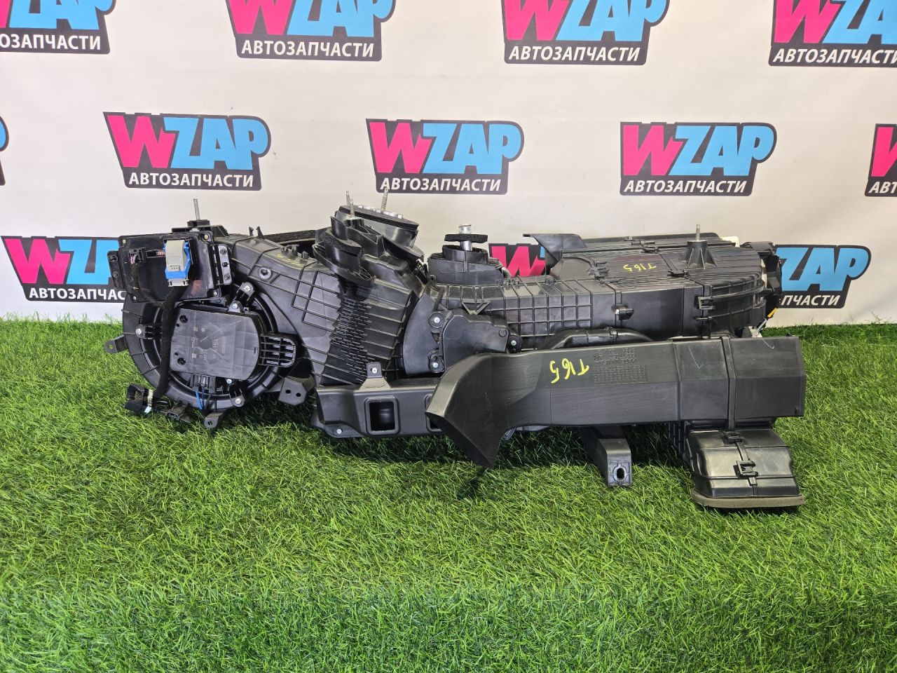 отопитель в сборе (печка) RAM 1500 5 поколение 2022, АКПП, фургон, AA2464809940, 57008814AA - фото №1