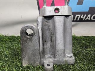 кронштейн двигателя Dodge Challenger 3 поколение [2-й рестайлинг] 2016, 3.6 л., бензин, АКПП, задний привод, 04726022AB