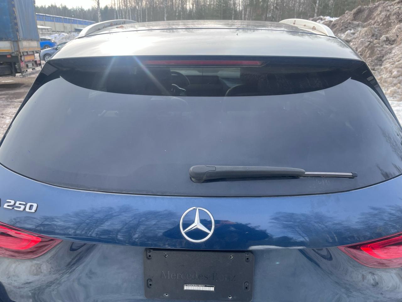 стекло заднее Mercedes-Benz GLA-Класс H247 2020, 2.0 л., бензин, АКПП, синий, передний привод - фото №1
