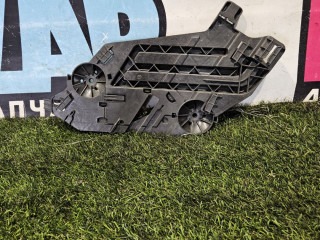 крепление фары левой Skoda Octavia 2 поколение (A5) [рестайлинг] (2008 - 2013), 17035201