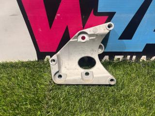 кронштейн компрессора кондиционера Ford Mustang 6 поколение S550 [рестайлинг] 2018, 2.3 л., бензин, АКПП, купе, задний привод, FR3E19D624CA