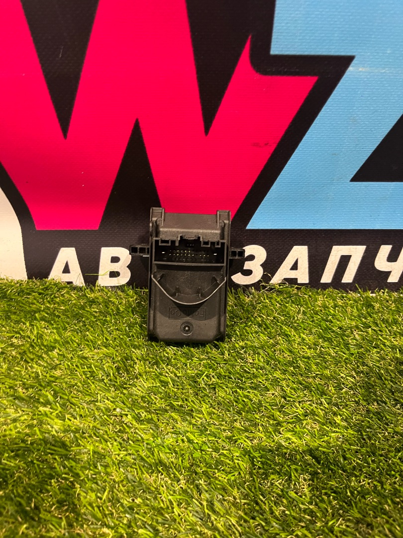 диагностический разъем Ford Explorer 6 поколение U625 2020, 2.3 л., бензин, АКПП, внедорожник 5 дв., полный привод, LB5T-14F642-AD - фото №1