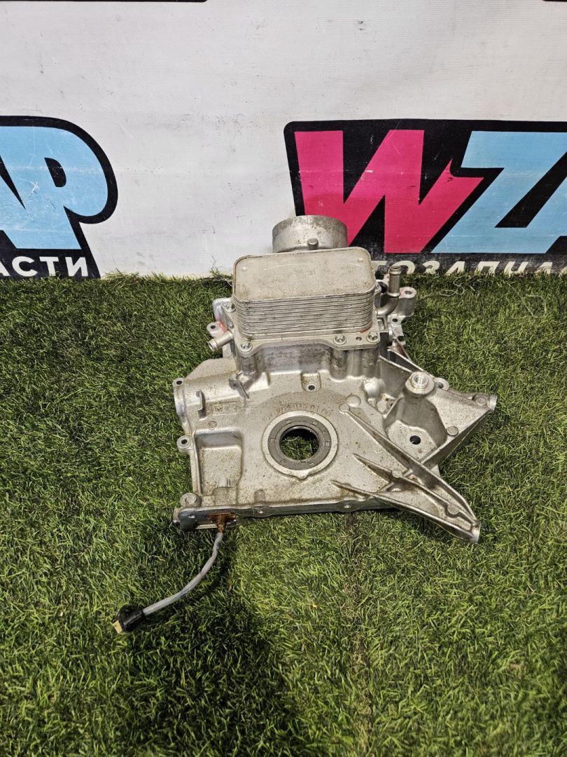 крышка двигателя передняя Mercedes-Benz C-Класс W205/S205/C205 (2014 - 2018), A2640150100 - фото №1