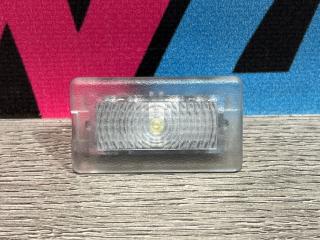 фонарь салона (плафон) Tesla Model S 1 поколение [рестайлинг] 2018, электро, седан, 1007151-90-E