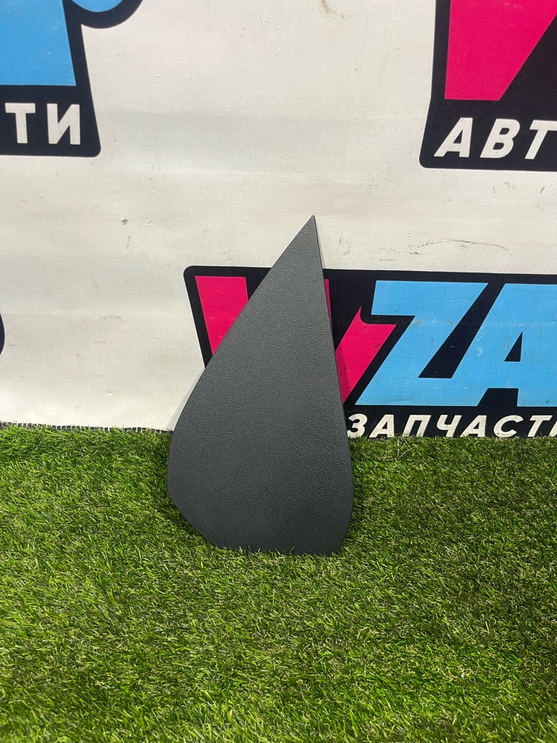 заглушка в торпедо левая Volkswagen Jetta 7 поколение 2019, 1.4 л., бензин, АКПП, седан, передний привод, 17B858217 - фото №1