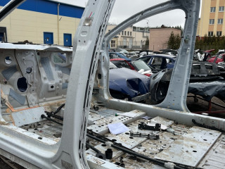 Стойка кузовная центральная левая Tesla Model X 1 поколение [рестайлинг] 2022, электро