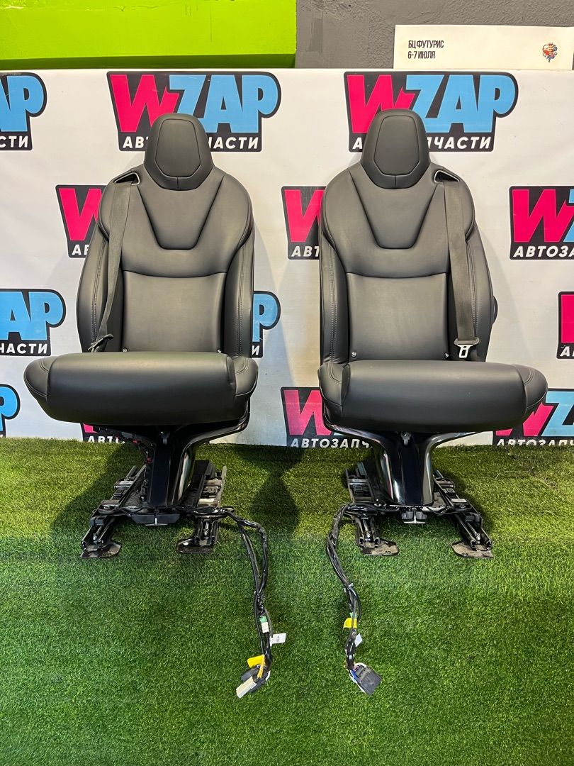 салон (комплект сидений) Tesla Model X 1 поколение 2017, электро, белый - фото №1