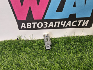 кнопка запуска двигателя Volkswagen Passat B8 2016, 2.0 л., дизель, универсал, передний привод, правый руль