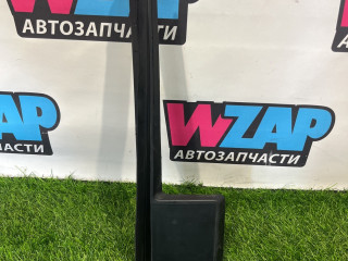 воздуховод (дефлектор) радиатора Ford Mustang 6 поколение S550 [рестайлинг] 2018, 2.3 л., бензин, АКПП, черный, кабриолет, задний привод, FR3B8102B