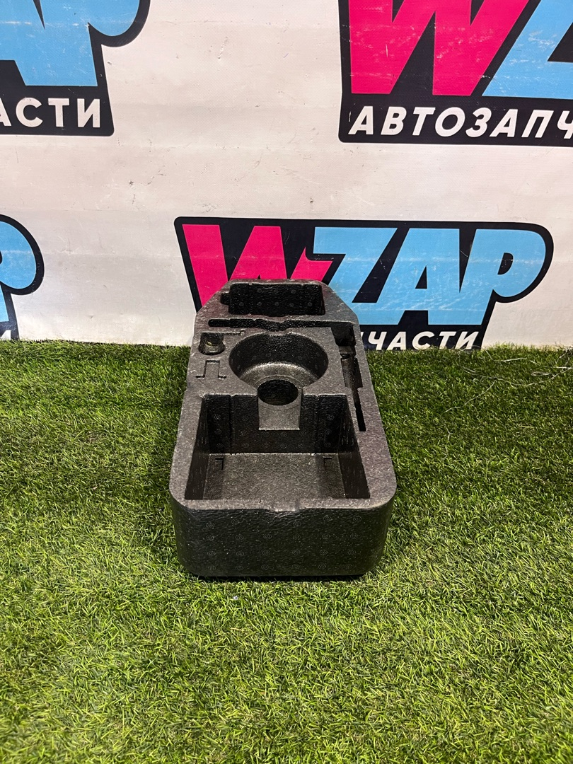 ящик под инструменты Volkswagen Jetta 7 поколение 2019, 1.4 л., бензин, АКПП, седан, передний привод, 5GM012109 - фото №1