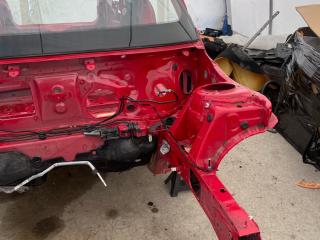 четверть передняя левая Mini Cabrio 3 поколение [рестайлинг] 2021, 1.5 л., бензин, АКПП, красный, кабриолет, передний привод