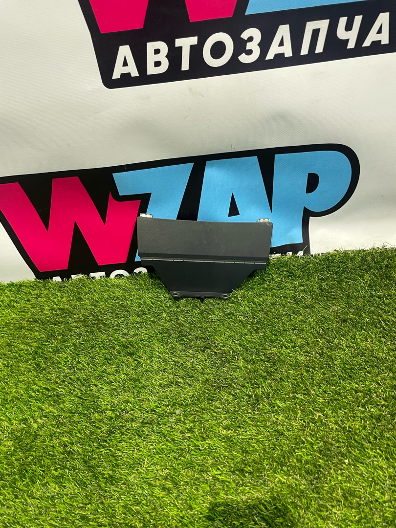 накладка на торпедо (консоль) Ford Explorer 6 поколение U625 2020, 2.3 л., бензин, АКПП, внедорожник 5 дв., полный привод, L35B-S046B38-A - фото №1