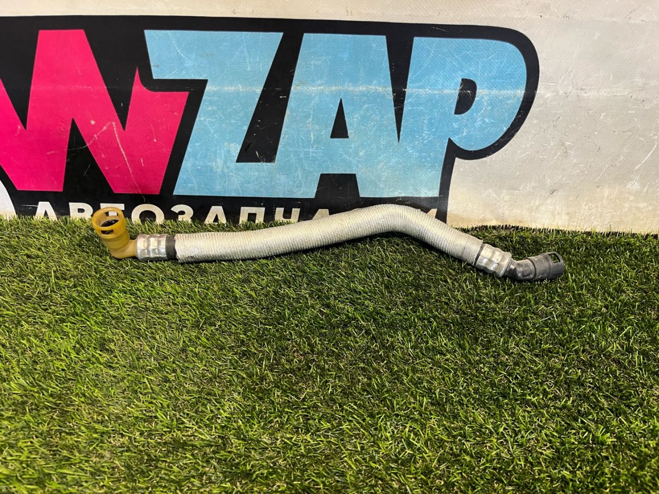 патрубок радиатора Ford Explorer 6 поколение U625 2021, 2.3 л., бензин, АКПП, внедорожник 5 дв., задний привод, L1M3-18N325-AAD - фото №1