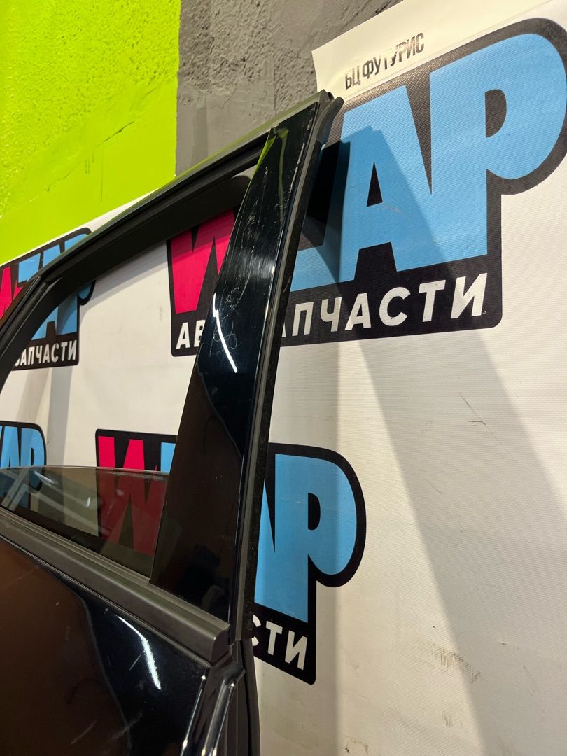 молдинг двери задней правой Ford Escape 4 поколение CX482 2021, 1.5 л., бензин, АКПП, внедорожник 5 дв., передний привод - фото №1