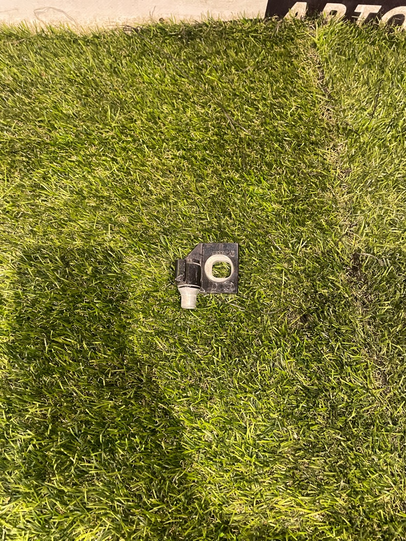 петля двери Maserati Levante 1 поколение M161 2019, 3.0 л., дизель, АКПП, внедорожник 5 дв., полный привод - фото №1