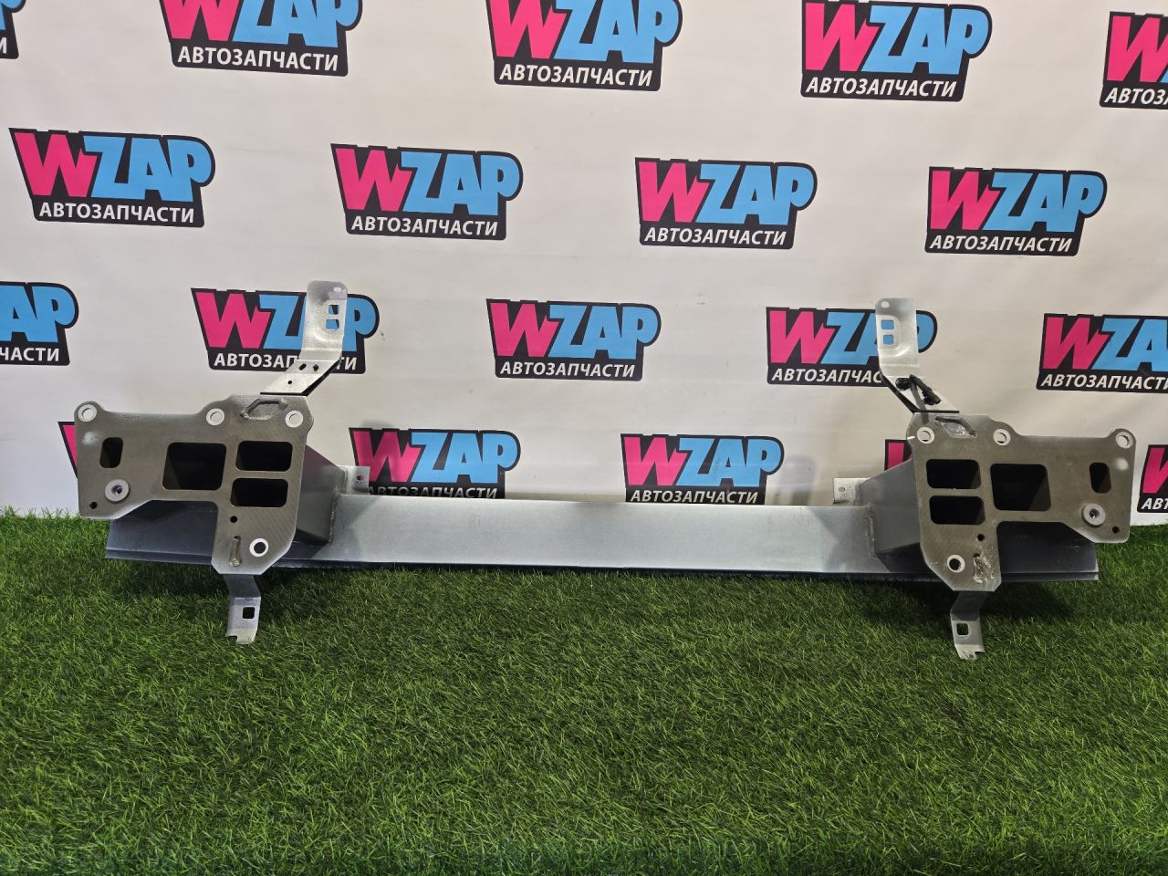 усилитель бампера переднего Ford Escape 4 поколение CX482 2020, 1.5 л., бензин, АКПП, внедорожник 5 дв., LJ6B3109A26D - фото №1