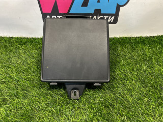 блок предохранителей Jaguar XJ 4 поколение [рестайлинг] 2017, 3.0 л., бензин, АКПП, седан, задний привод, GW9314A073-AB