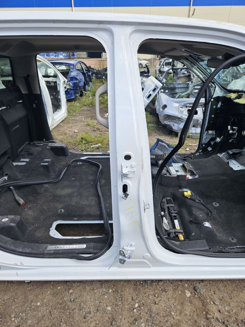 Стойка кузовная центральная правая RAM 1500 5 поколение 2022, АКПП, фургон - фото №1