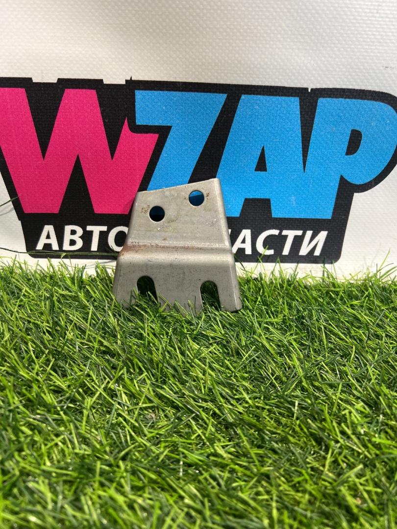 кронштейн (крепление) RAM 1500 5 поколение 2022, АКПП, фургон, 51616ASB - фото №1