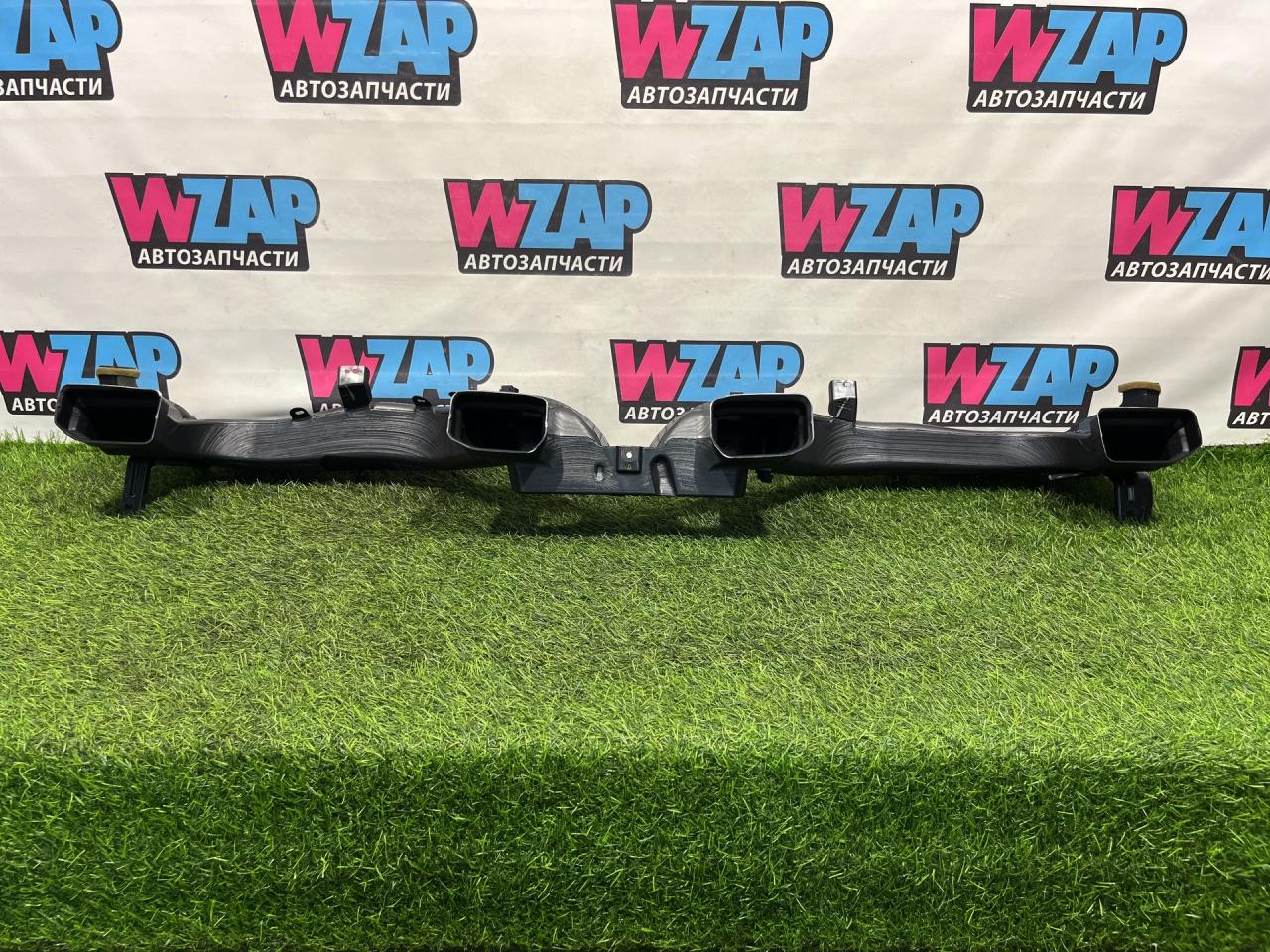 воздуховод печки Ford Explorer 6 поколение U625 2023, 2.3 л., бензин, АКПП, внедорожник 5 дв., полный привод, LB5B-19E730-AE - фото №1