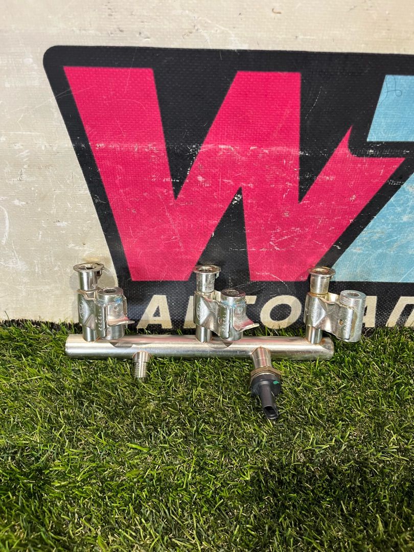 топливная рампа Ford Escape 4 поколение CX482 2020, 1.5 л., бензин, АКПП, внедорожник 5 дв., HX7G-9D280-AB, HX7G-9F797-BB - фото №1