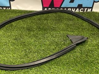 уплотнитель двери Ford Mustang 6 поколение S550 [рестайлинг] 2021, 2.3 л., бензин, АКПП, кабриолет, FR3B-7620708-MAB