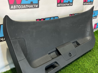 обшивка крышки багажника Volkswagen Passat B8 2016, 2.0 л., дизель, универсал, передний привод, правый руль, 3G9867605