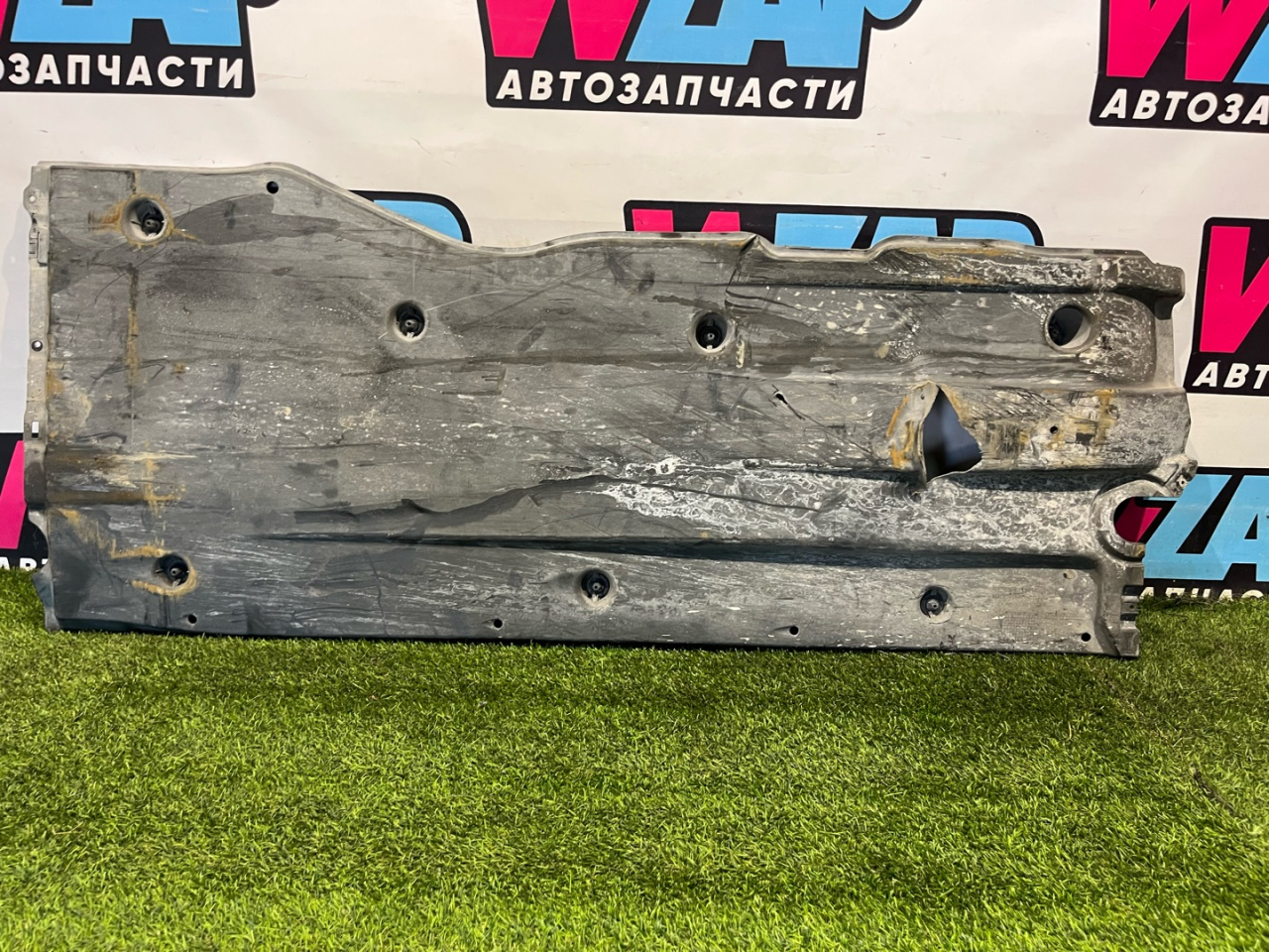 защита днища Volkswagen Jetta 7 поколение 2019, 1.4 л., бензин, АКПП, седан, передний привод, 5Q0825201AD - фото №1