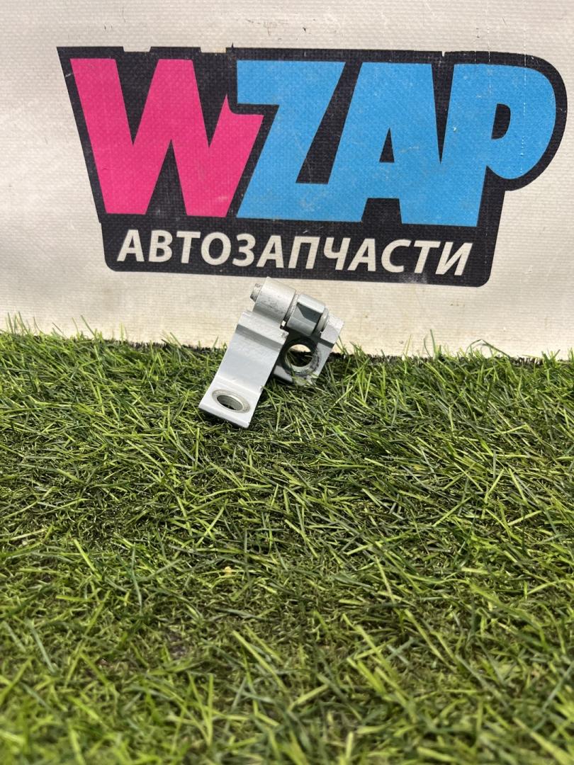 петля двери Volkswagen Jetta 7 поколение 2019, 1.4 л., бензин, АКПП, седан, передний привод, 8X0831404E - фото №1