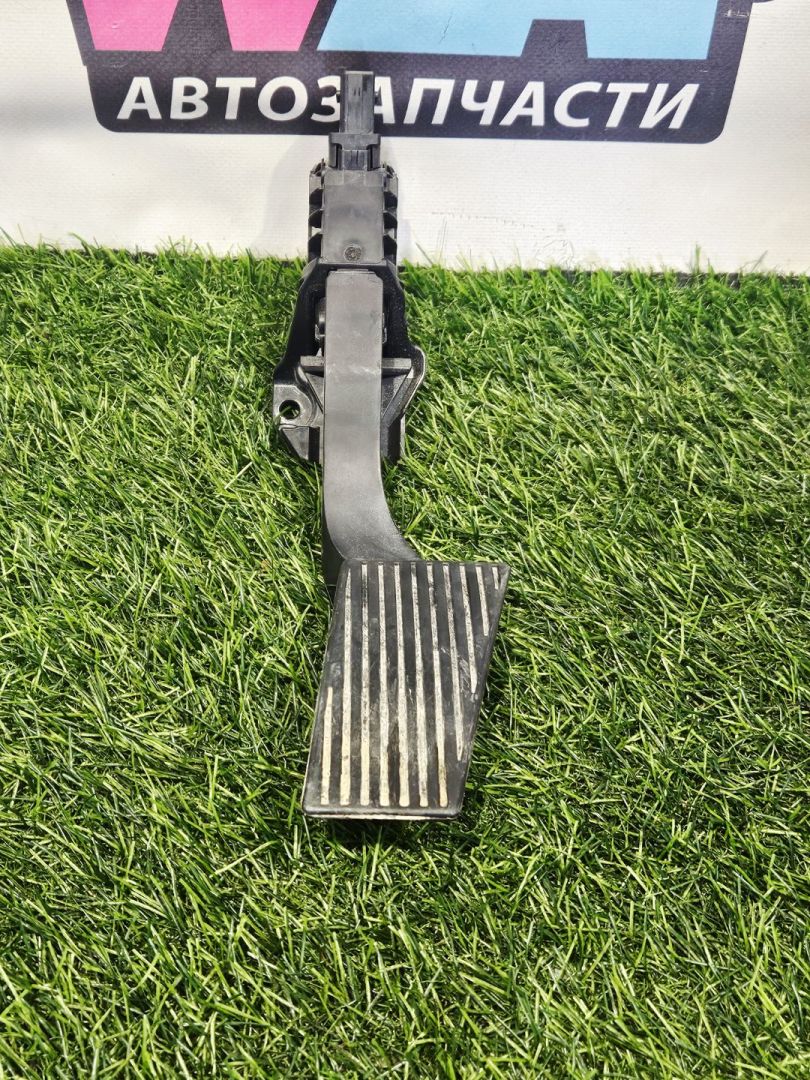 педаль RAM 1500 5 поколение (2018 - 2024), бензин, АКПП, пикап, 68267286AB - фото №1