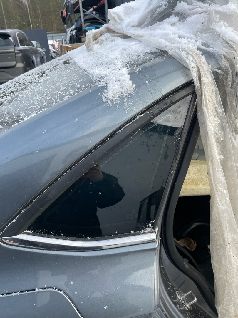 стекло кузовное боковое правое Volkswagen Jetta 7 поколение 2020, 1.4 л., бензин, АКПП, седан, передний привод - фото №1