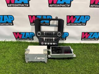 монитор мультимедиа Ford Mustang 6 поколение S550 [рестайлинг] 2020, 2.3 л., бензин, АКПП, белый, купе, задний привод, KR3T-18B955-SA, LR3T-18D832-EG, LR3T-18E245-FB, LR3T-14G370-BCK