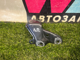 крепление ( кронштейн ) крыла Toyota Venza 2 поколение XU80 2020