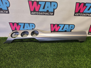 накладка на торпедо (консоль) Ford Mustang 6 поколение S550 [рестайлинг] 2020, 2.3 л., бензин, АКПП, белый, кабриолет, задний привод, FR3B-63044A92