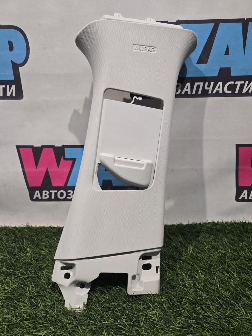 обшивка стойки центральной правой Ford Escape 4 поколение CX482 2021, 1.5 л., бензин, АКПП, внедорожник 5 дв., передний привод, LJ6B-S243A32-AEW - фото №1