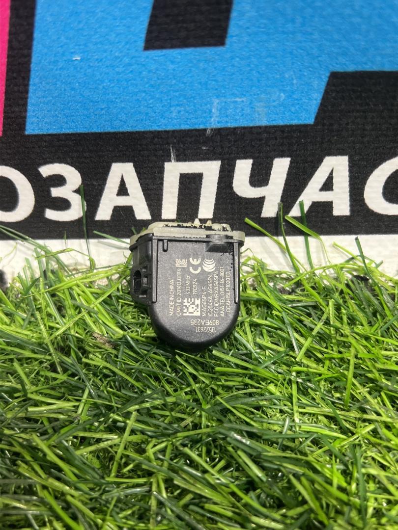 датчик давления в шине Buick Encore GX 1 поколение 2020, 1.2 л., бензин, АКПП, внедорожник 5 дв., передний привод, 13522631 - фото №1