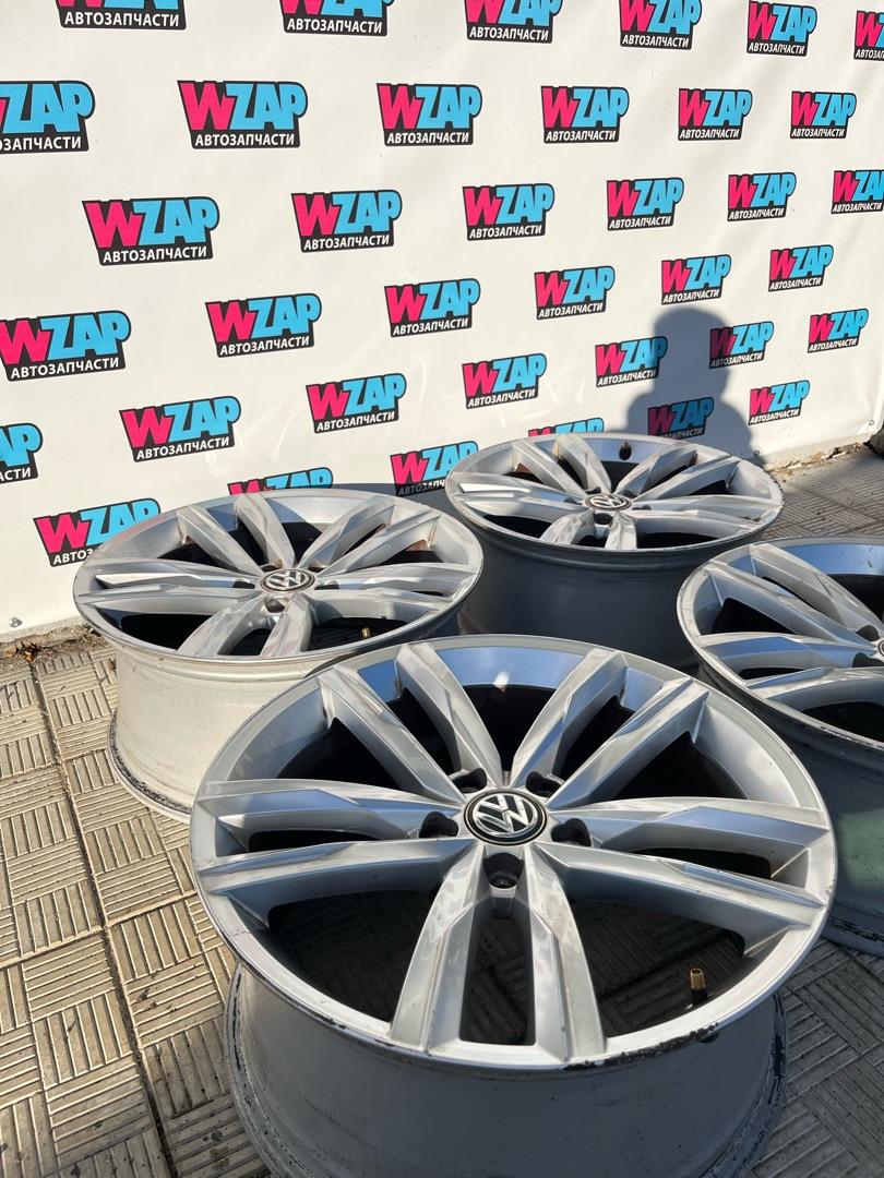 диск литой Volkswagen Passat B8 2016, 2.0 л., дизель, универсал, передний привод, правый руль - фото №1