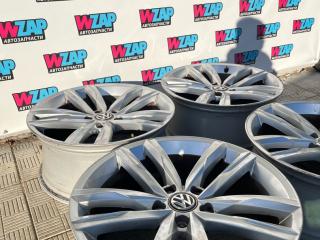 диск литой Volkswagen Passat B8 2016, 2.0 л., дизель, универсал, передний привод, правый руль