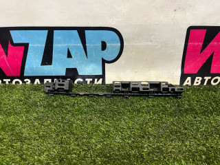 кронштейн (крепление) Tesla Model X 1 поколение 2017, электро, белый, 1053726-00-B