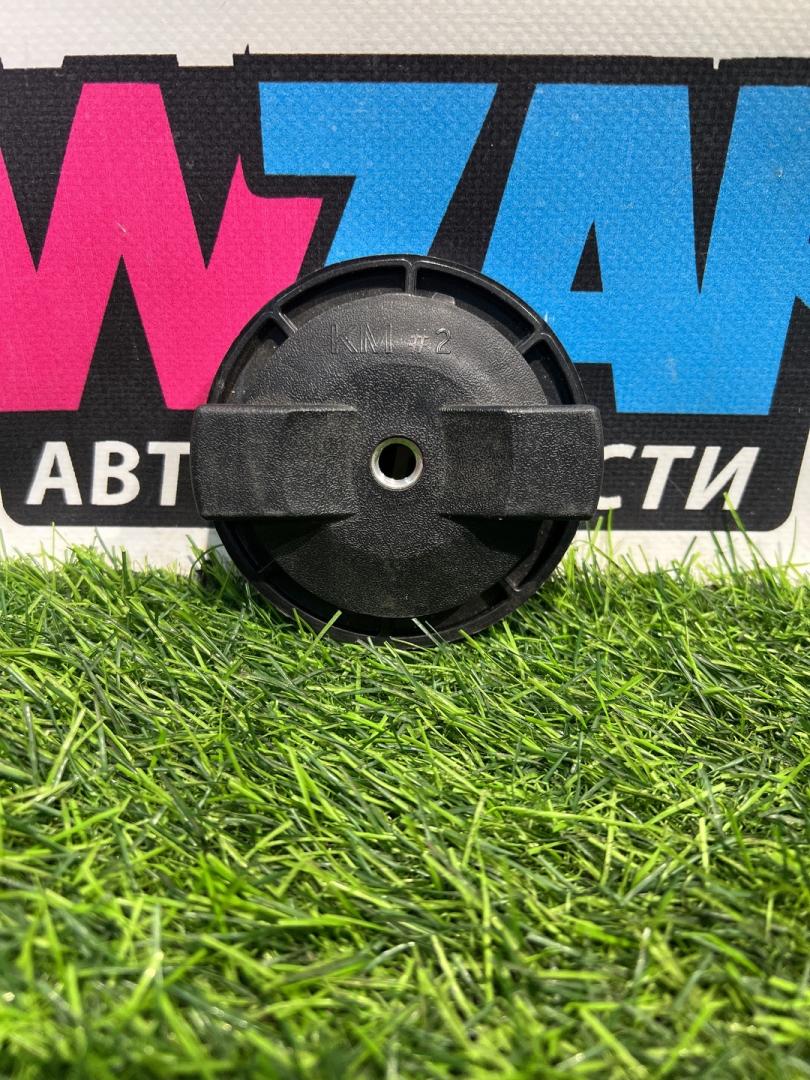 крепление запаски Buick Encore GX 1 поколение 2020, 1.3 л., бензин, АКПП, полный привод - фото №1