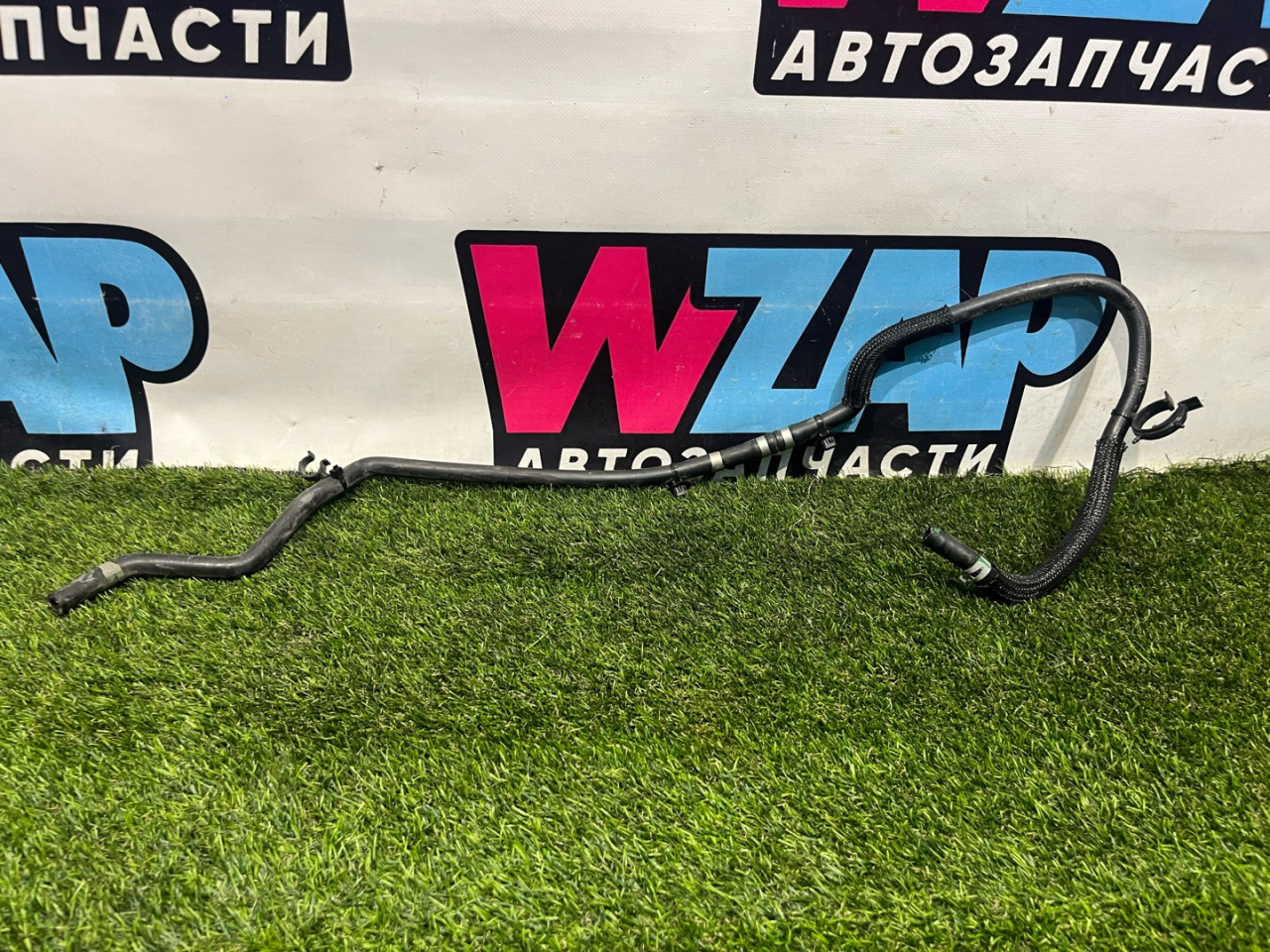 патрубок радиатора Ford Escape 4 поколение CX482 2021, 1.5 л., бензин, АКПП, внедорожник 5 дв., полный привод, LX61-8A365-AAE - фото №1