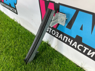 направляющая стекла Ford Mustang 6 поколение S550 [рестайлинг] 2020, 2.3 л., бензин, АКПП, белый, кабриолет, задний привод