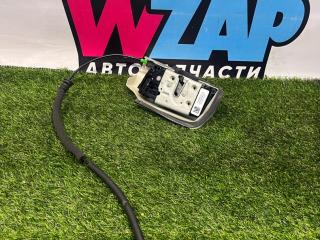 замок двери передней правой Tesla Model Y 1 поколение 2022, электро, белый, 1500673-00-A