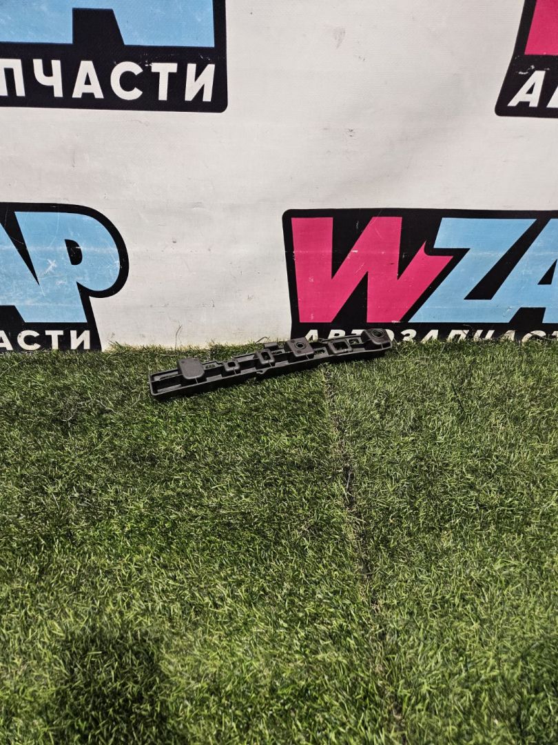 кронштейн (крепление) Tesla Model X 1 поколение 2017, электро, белый, 1059180-00-A - фото №1