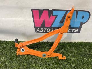 петля крышки багажника Ford Mustang 6 поколение S550 [рестайлинг] 2021, 2.3 л., бензин, АКПП, оранжевый, купе, задний привод, FR3B-6342700-AD