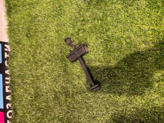 ограничитель открывания двери Maserati Levante 1 поколение M161 2019, 3.0 л., дизель, АКПП, внедорожник 5 дв., полный привод