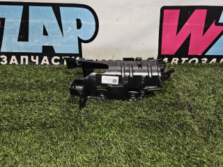 кронштейн (крепление) Tesla Model X 1 поколение 2017, электро, белый, 1055048-04-J