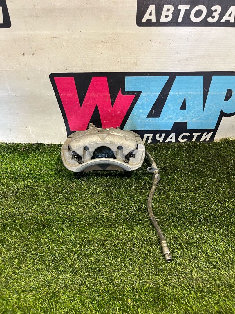 суппорт передний левый Buick Encore GX 1 поколение 2021, 1.3 л., бензин, АКПП, внедорожник 5 дв., передний привод - фото №1