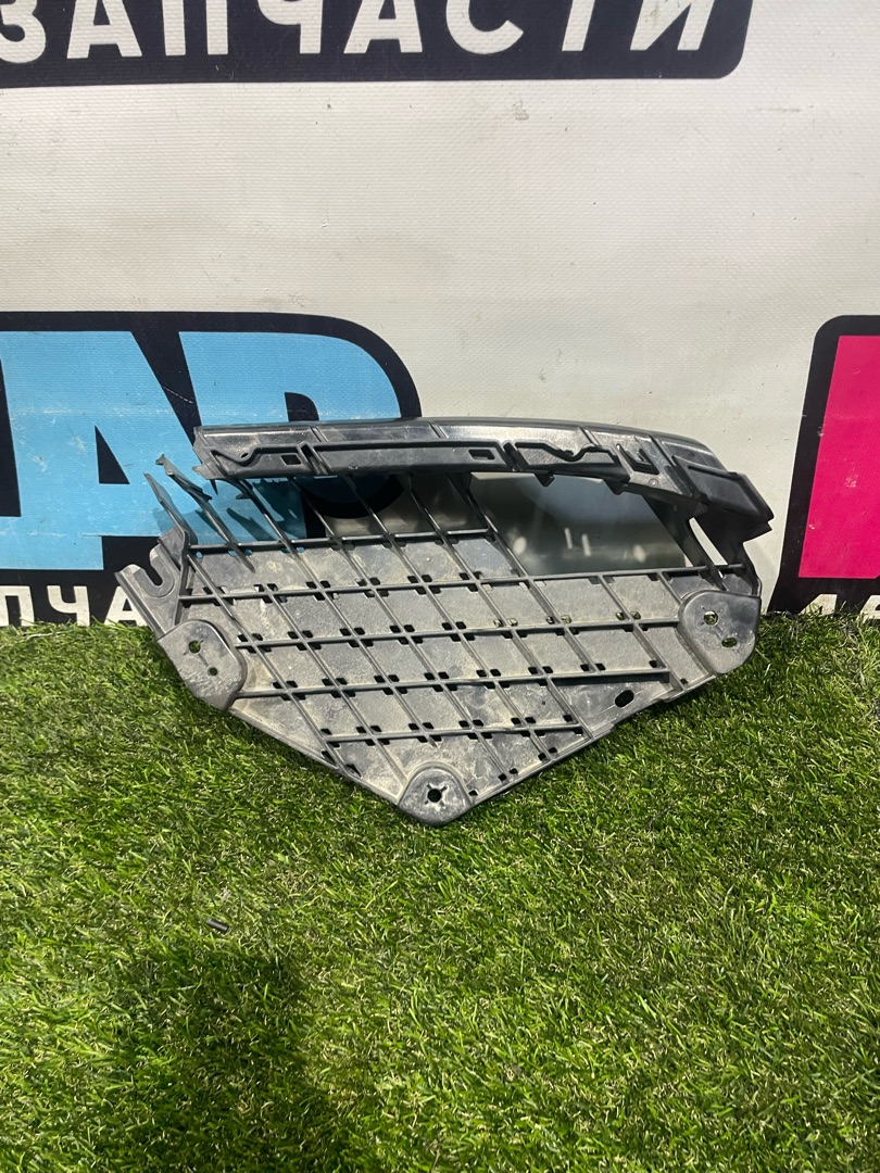 крепление фары правой Infiniti QX55 1 поколение (2021 - 2026) - фото №1