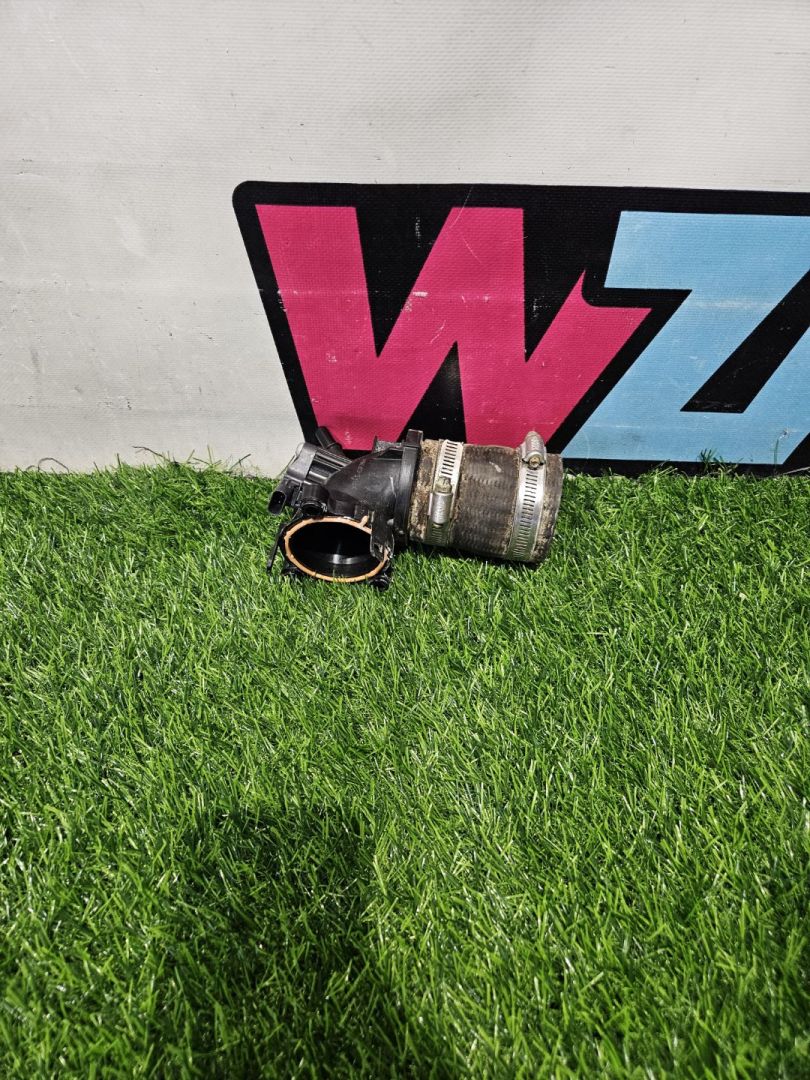 патрубок воздушного фильтра Ford Escape 4 поколение CX482 2020, 1.5 л., бензин, АКПП, внедорожник 5 дв., K1BY6F075AB - фото №1